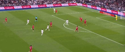 1792369299901065827.gif