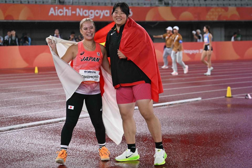 专业已经成为国内互动娱乐第一品牌。服务